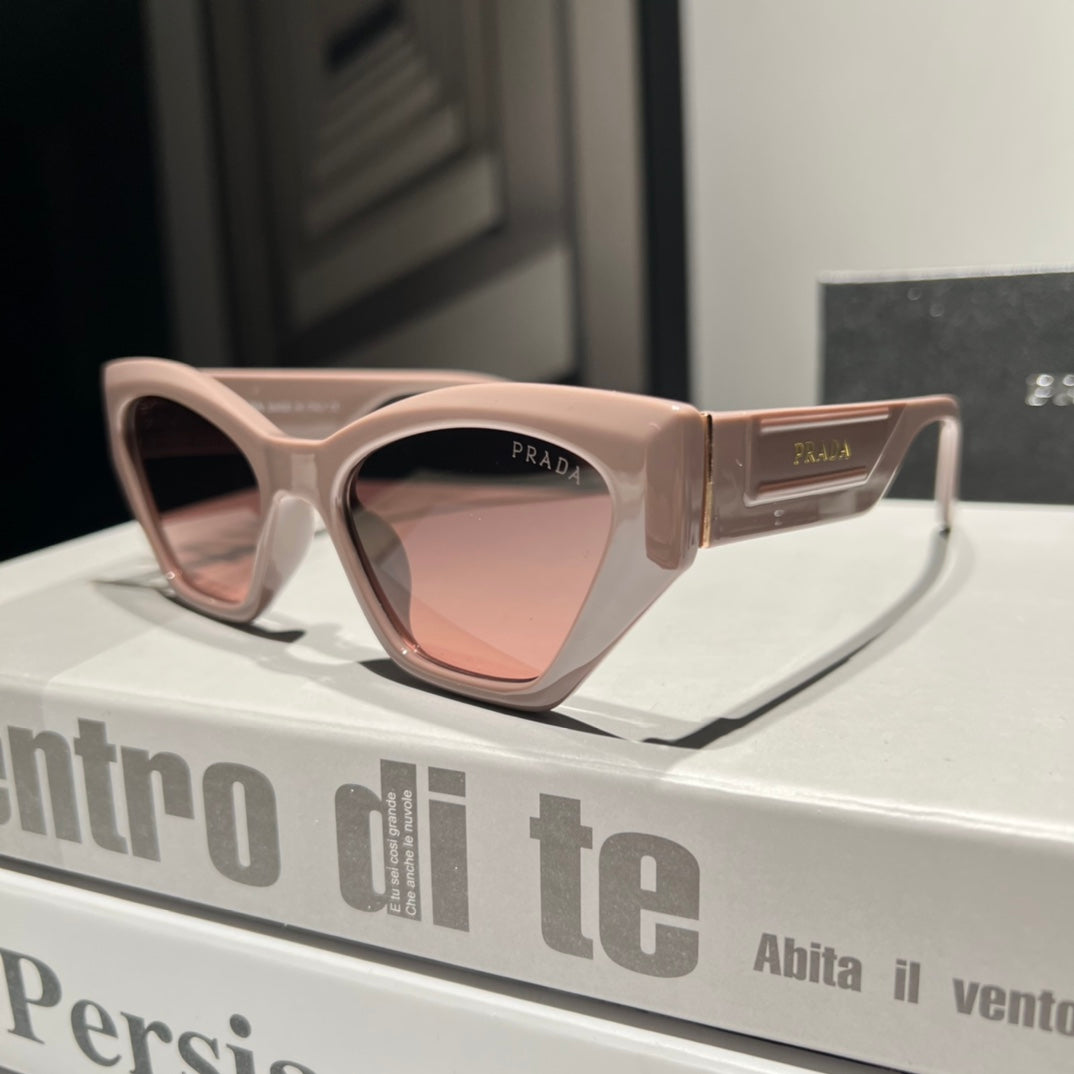 4 colors fashionable hot sunglasses  D28