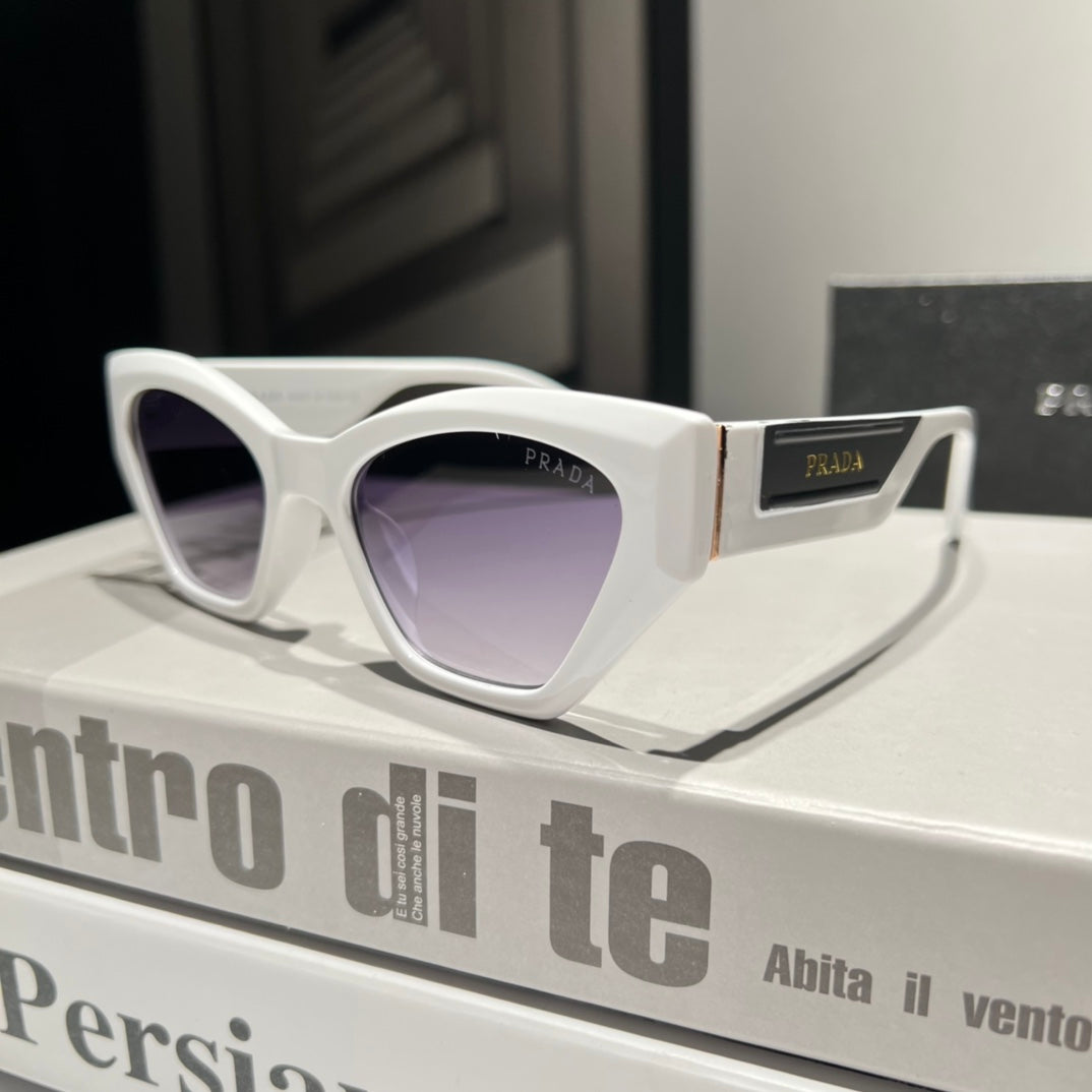 4 colors fashionable hot sunglasses  D28