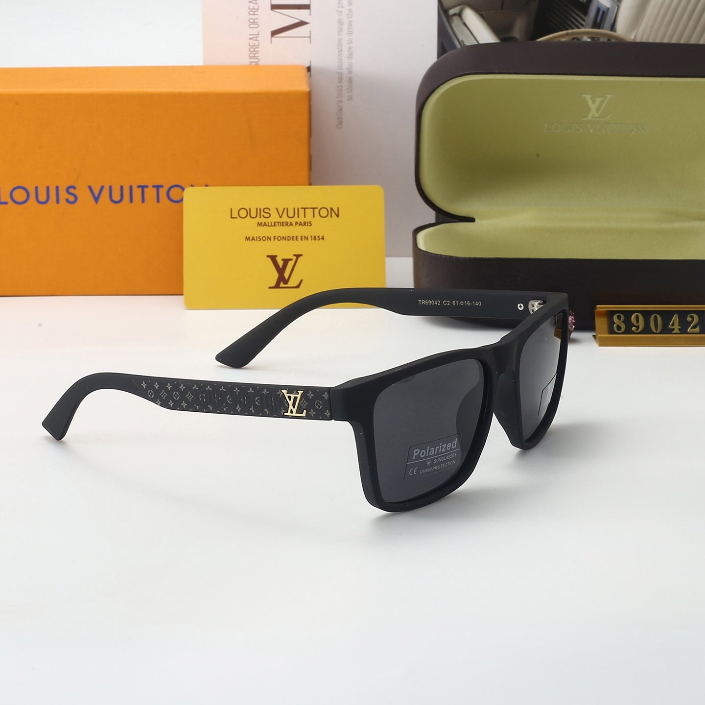 4 colors trendy fashion sunglasses 89042